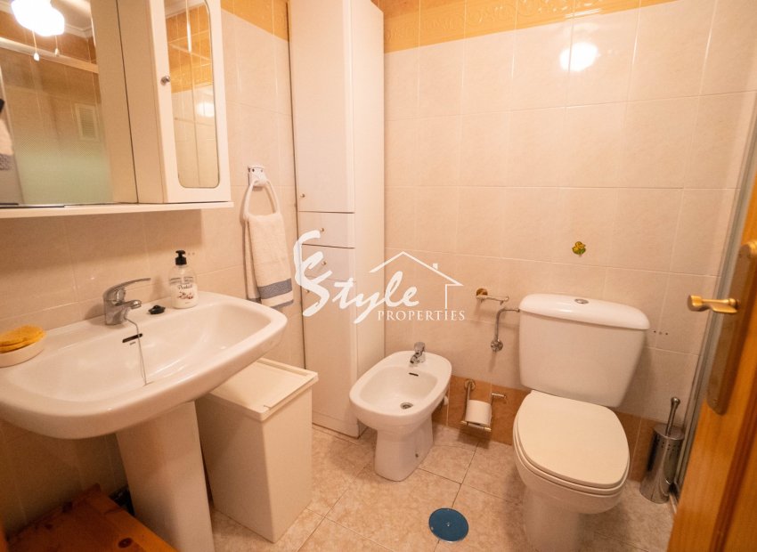 Resale - Apartament  - Torrevieja - Los Balcones