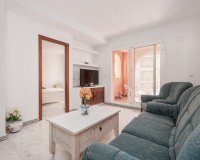 Resale - Apartament  - Torrevieja - Playa de los Locos