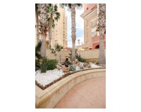 Resale - Apartament  - Torrevieja - Playa de los Locos