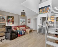 Resale - Apartament  - Torrevieja - Playa de los Locos