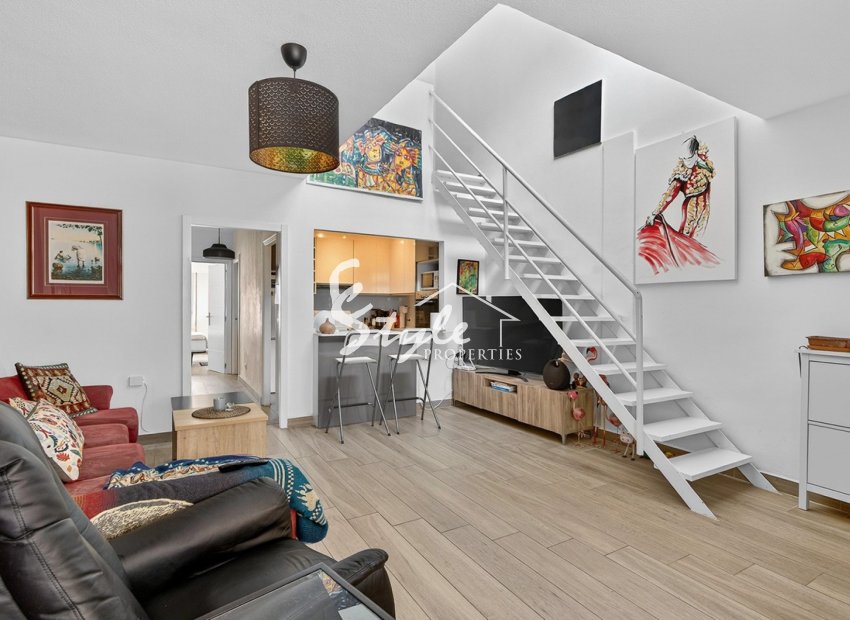 Resale - Apartament  - Torrevieja - Playa de los Locos