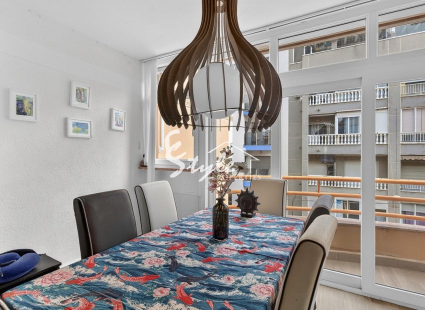 Resale - Apartament  - Torrevieja - Playa de los Locos
