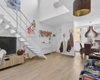 Resale - Apartament  - Torrevieja - Playa de los Locos