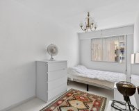 Resale - Apartament  - Torrevieja - Playa de los Locos