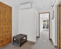 Resale - Apartament  - Torrevieja - Playa de los Locos