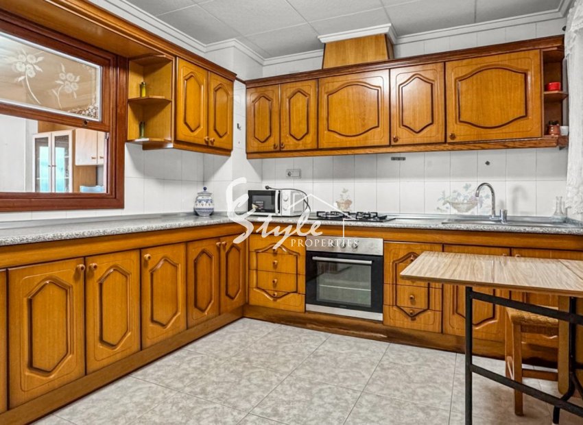 Resale - Apartament  - Torrevieja - Playa de los Locos