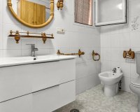 Resale - Apartament  - Torrevieja - Playa de los Locos