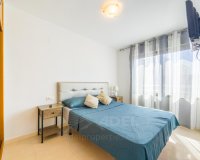 Resale - Apartament  - Torrevieja - Playa de los Locos