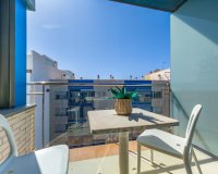Resale - Apartament  - Torrevieja - Playa de los Locos