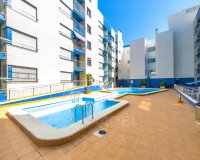 Resale - Apartament  - Torrevieja - Playa de los Locos