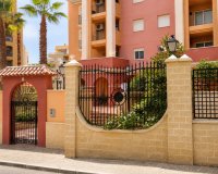 Resale - Apartament  - Torrevieja - Playa de los locos