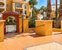 Resale - Apartament  - Torrevieja - Playa de los Locos