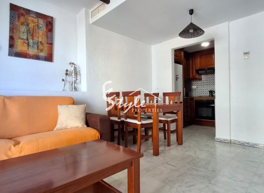 Resale - Apartament  - Torrevieja - Playa de los Locos