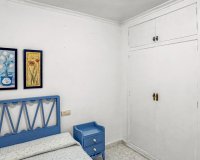 Resale - Apartament  - Torrevieja - Playa de los Locos