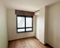 Resale - Apartament  - Torrevieja - Playa de los Locos