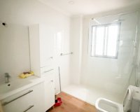 Resale - Apartament  - Torrevieja - Playa de los Locos