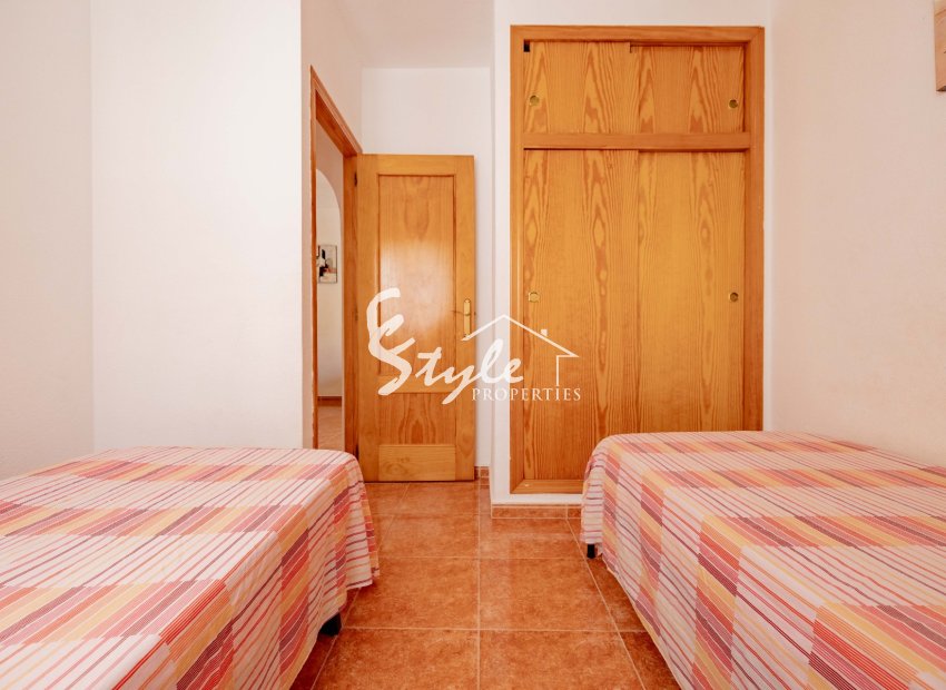 Resale - Apartament  - Torrevieja - Playa de los locos