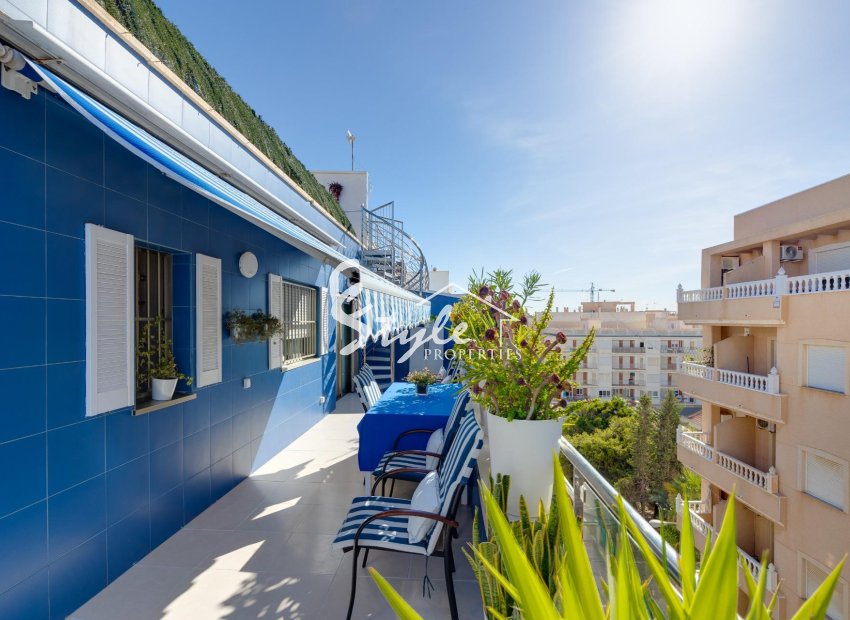 Resale - Apartament  - Torrevieja - Playa de los Locos