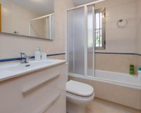 Resale - Apartament  - Torrevieja - Playa de los Locos
