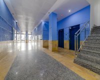 Resale - Apartament  - Torrevieja - Playa de los Locos