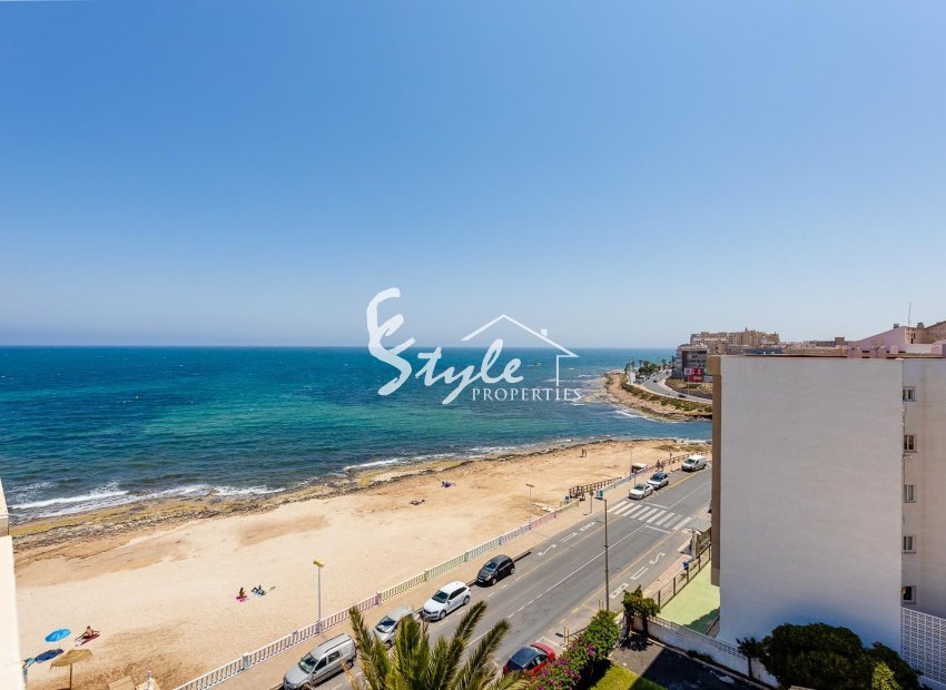 Resale - Apartament  - Torrevieja - Playa de los Locos