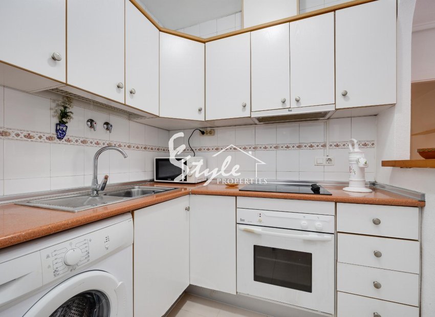 Resale - Apartament  - Torrevieja - Playa De Los Náufragos