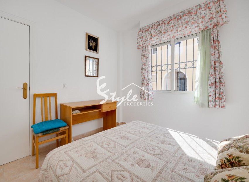 Resale - Apartament  - Torrevieja - Playa De Los Náufragos