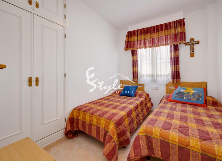 Resale - Apartament  - Torrevieja - Playa De Los Náufragos