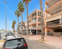 Resale - Apartament  - Torrevieja - Playa de los Naufragos