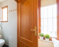 Resale - Apartament  - Torrevieja - Playa de los Naufragos