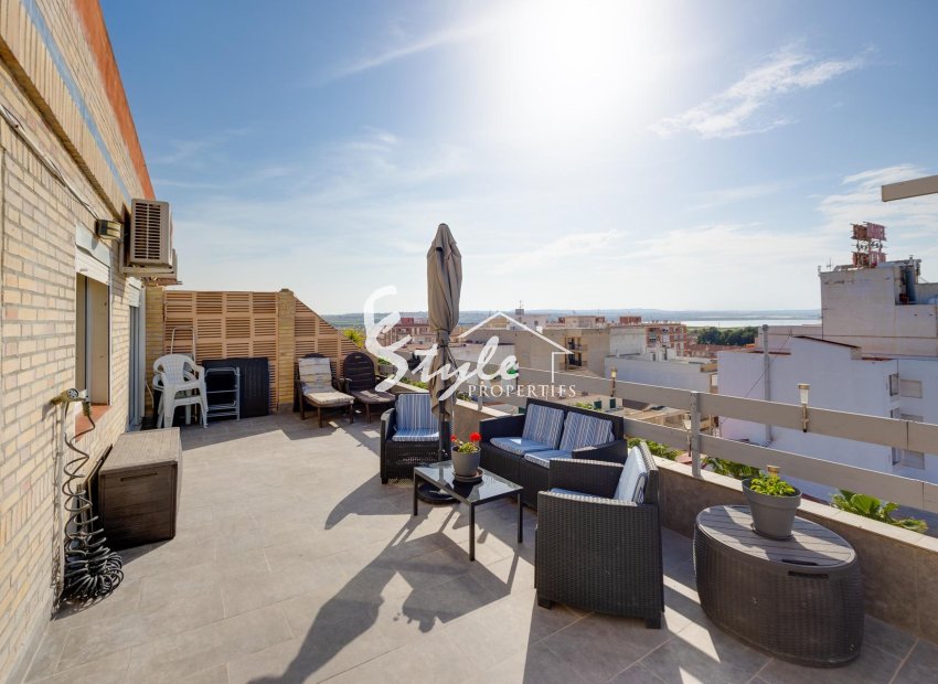 Resale - Apartament  - Torrevieja - Playa De Los Náufragos