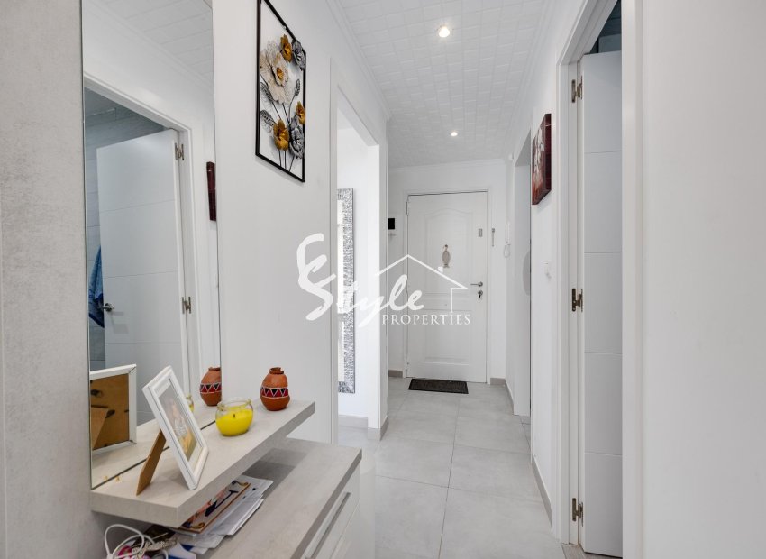 Resale - Apartament  - Torrevieja - Playa De Los Náufragos