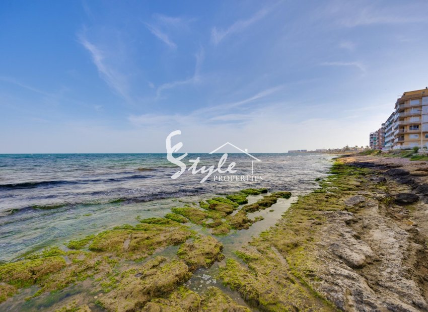 Resale - Apartament  - Torrevieja - Playa De Los Náufragos
