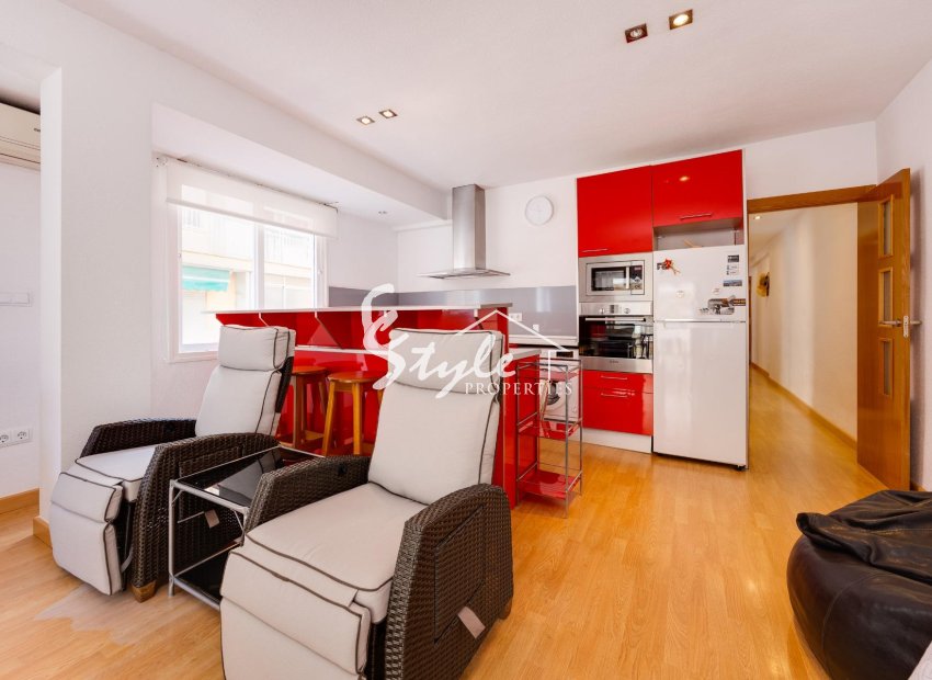 Resale - Apartament  - Torrevieja - Playa De Los Náufragos