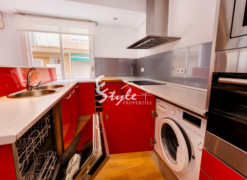 Resale - Apartament  - Torrevieja - Playa De Los Náufragos