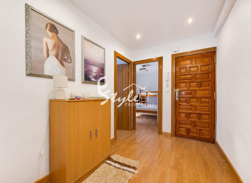 Resale - Apartament  - Torrevieja - Playa De Los Náufragos