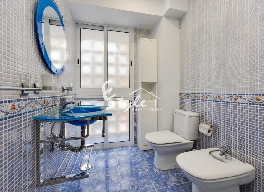 Resale - Apartament  - Torrevieja - Playa De Los Náufragos