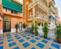 Resale - Apartament  - Torrevieja - Playa De Los Náufragos