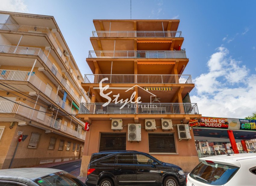Resale - Apartament  - Torrevieja - Playa De Los Náufragos