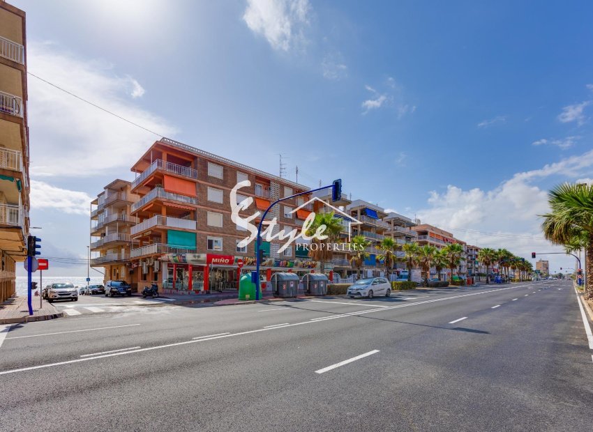 Resale - Apartament  - Torrevieja - Playa De Los Náufragos