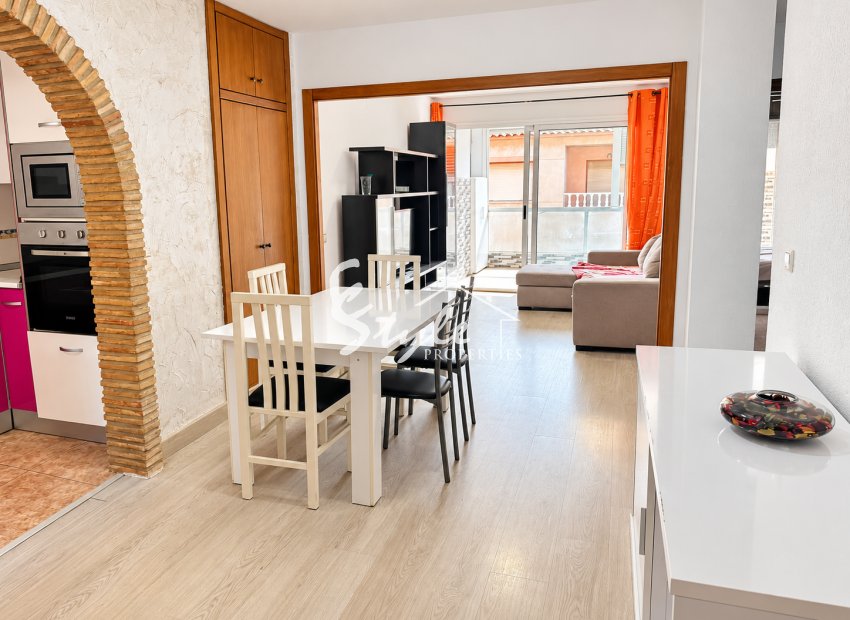 Resale - Apartament  - Torrevieja - Playa De Los Náufragos