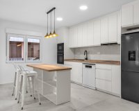 Resale - Apartament  - Torrevieja - Playa del Acequión
