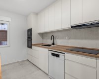 Resale - Apartament  - Torrevieja - Playa del Acequión