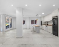 Resale - Apartament  - Torrevieja - Playa del Acequión