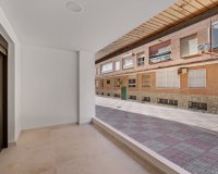 Resale - Apartament  - Torrevieja - Playa del Acequión