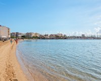 Resale - Apartament  - Torrevieja - Playa del Acequión