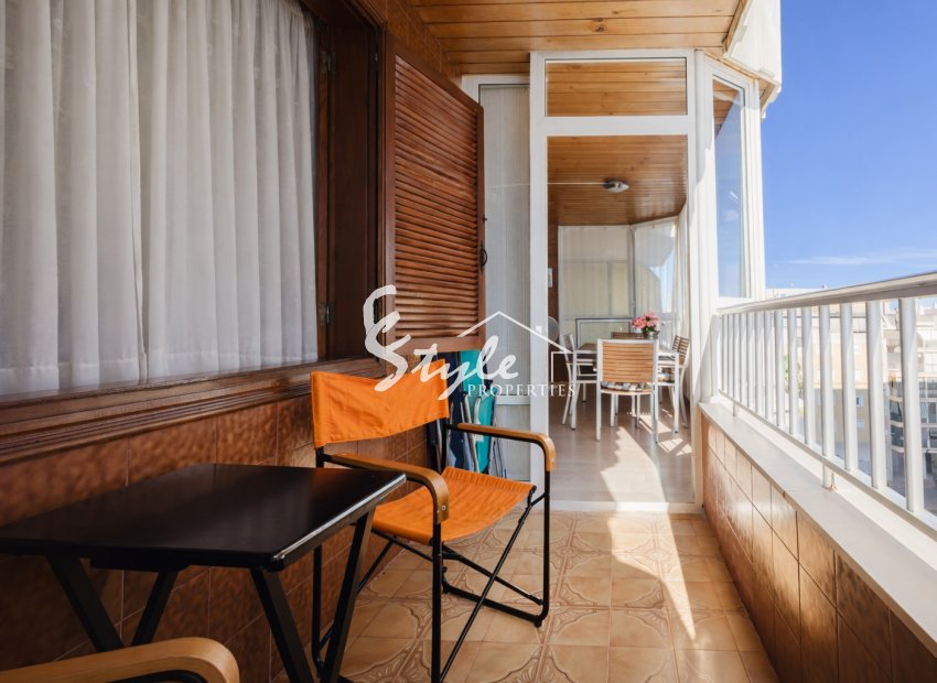 Resale - Apartament  - Torrevieja - Playa del Acequión