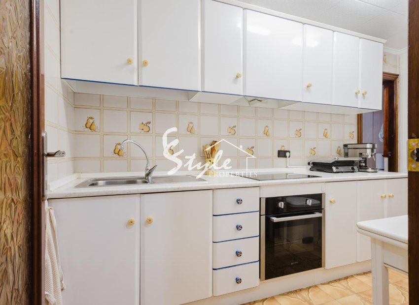 Resale - Apartament  - Torrevieja - Playa del Acequión