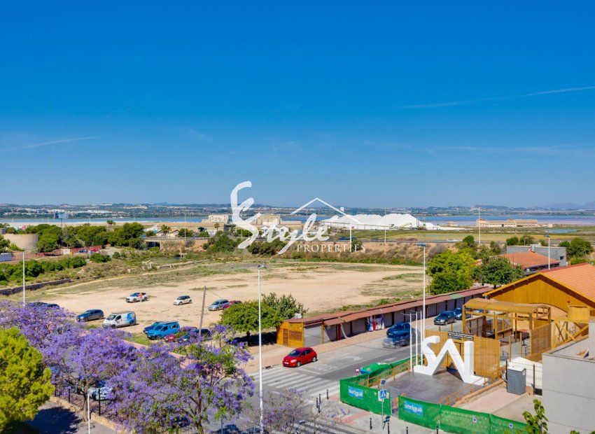 Resale - Apartament  - Torrevieja - Playa del Acequión