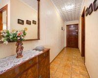 Resale - Apartament  - Torrevieja - Playa del Acequión